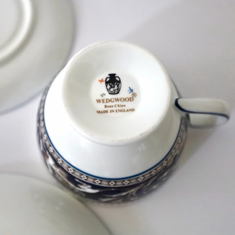 Wedgwood Florentine 6 Piece Place Setting Dark Blue Rim Plate Cups Saucers W1956